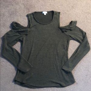 Cold shoulder top